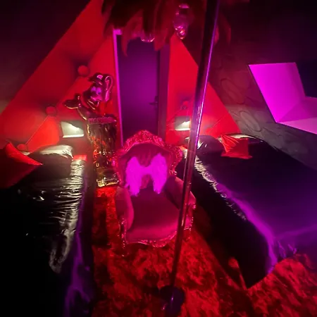 Lady Pop База отдыха Boissets